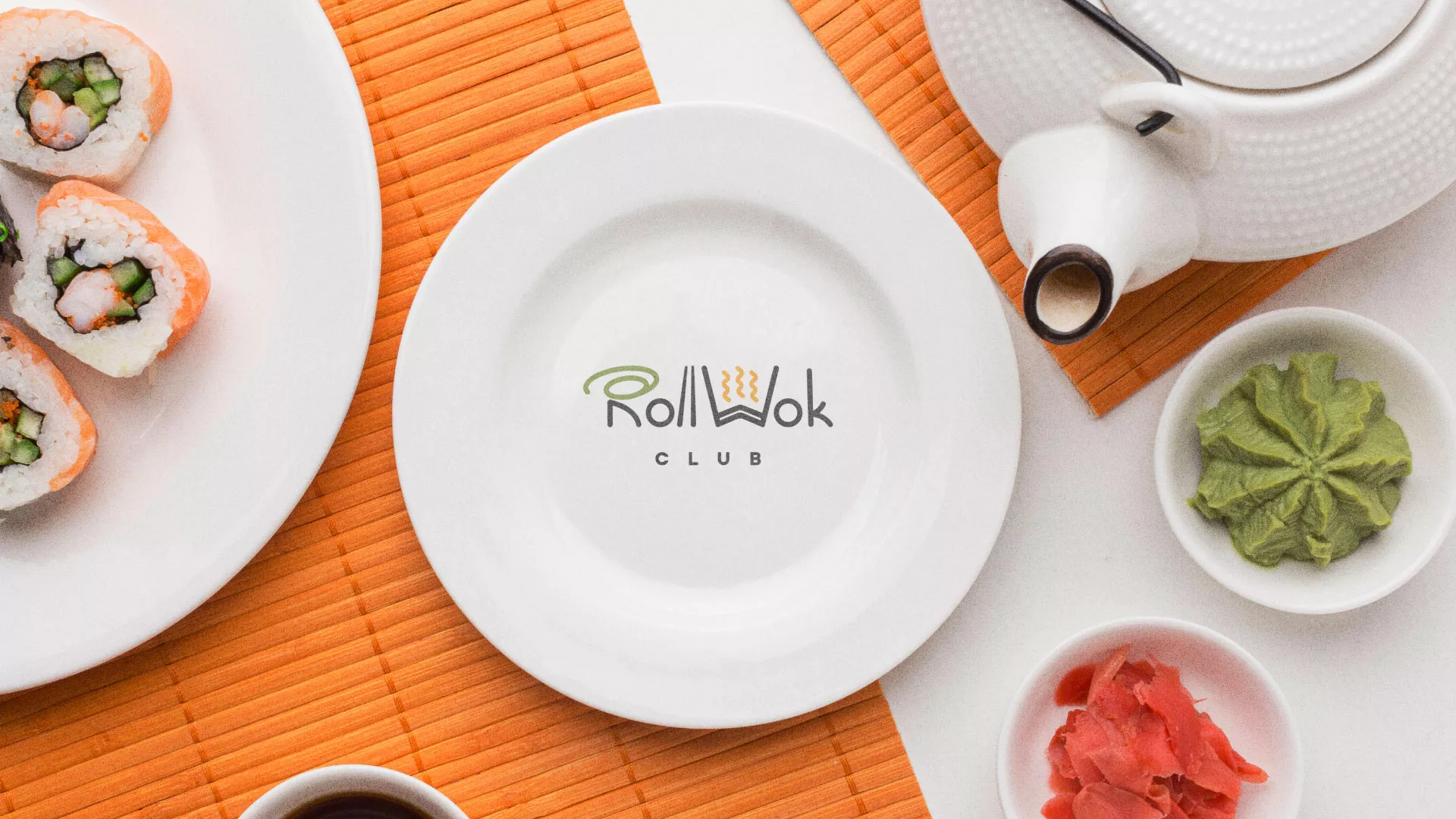 Разработка логотипа и фирменного стиля суши-бара «Roll Wok Club» в Апшеронске